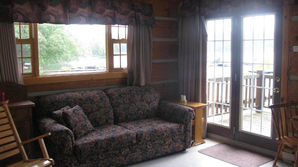 فندق بانكروفتفي  Red Eagle Family Campground الغرفة الصورة
